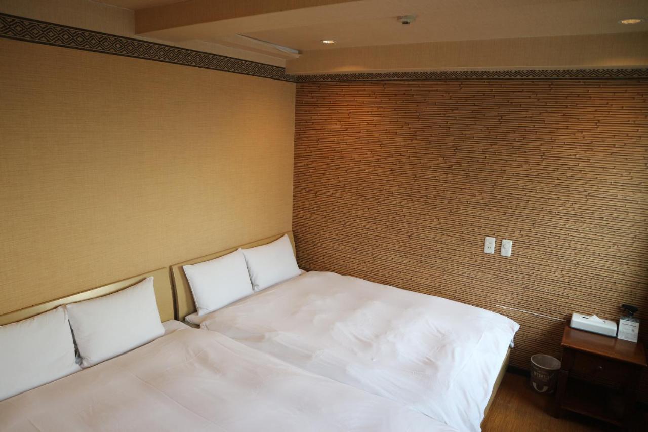Uehonmachi Plaza Hotel (Adults Only) Osaca Exterior foto